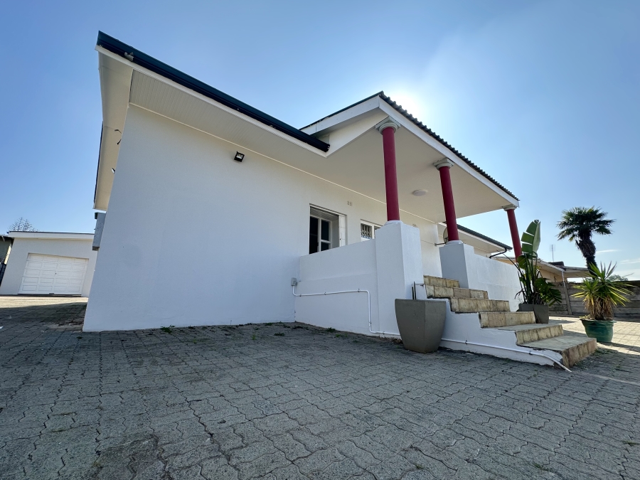 8 Bedroom Property for Sale in Norwood Eastern Cape